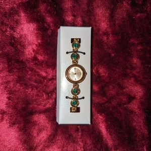 Avon may birthstone bracelet